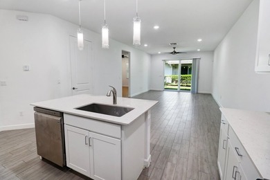 Near BRAND NEW modern 2-bedroom, 2-bathroom townhouse situated - photo 12