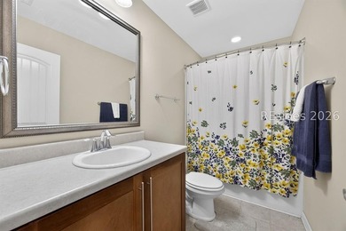 Palmetto Pointe Townes, 3-bedroom 2.5 bath, single-family home - photo 22