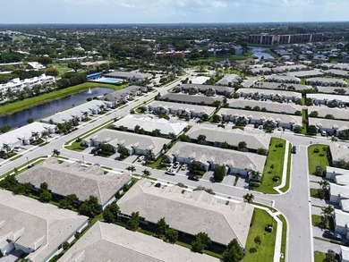 Near BRAND NEW modern 2-bedroom, 2-bathroom townhouse situated - photo 27