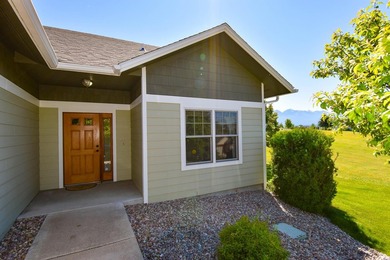 Rare opportunity to own a spacious townhouse in the highly - photo 3
