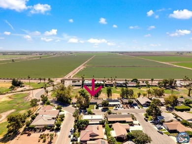 Beautifully updated golf course home. This 3-bedroom, 2-bathroom - photo 27