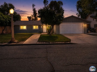 Beautifully updated golf course home. This 3-bedroom, 2-bathroom - photo 30