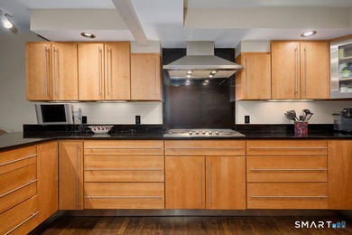 This sensational open-concept home is designed for both comfort - photo 6
