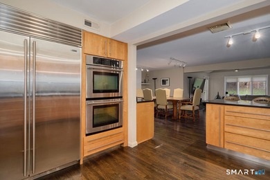 This sensational open-concept home is designed for both comfort - photo 7