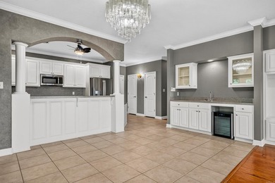 This beautiful condo is move in ready, has an open concept - photo 11