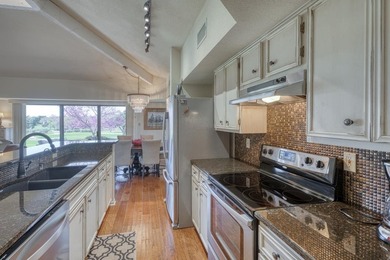 Townhome for sale in Horseshoe Bay West, just a golf cart ride - photo 11