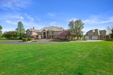 This French Manor estate, on 35 acres, epitomizes luxury & - photo 4