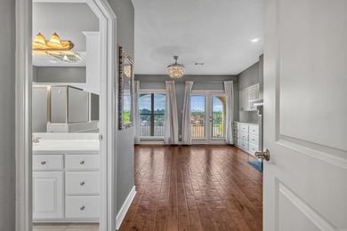 This beautiful condo is move in ready, has an open concept - photo 19