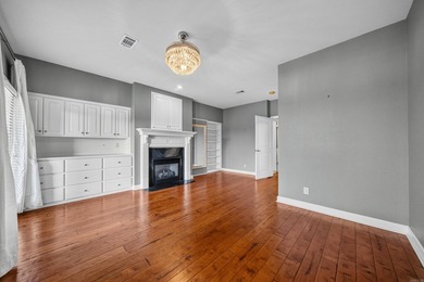 This beautiful condo is move in ready, has an open concept - photo 23
