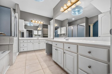 This beautiful condo is move in ready, has an open concept - photo 24