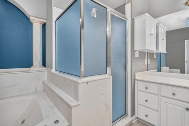 This beautiful condo is move in ready, has an open concept - photo 26