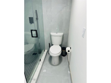 Best location to live or invest!!! Can be rented immediately min