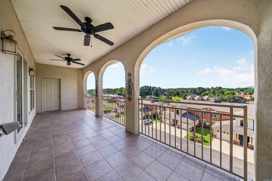 This beautiful condo is move in ready, has an open concept - photo 41