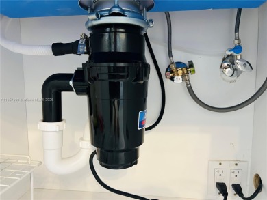 Best location to live or invest!!! Can be rented immediately min