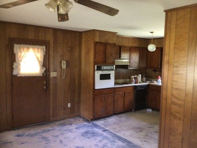 INVESTOR SPECIAL!! This all brick home located in Carrington - photo 16