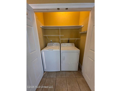 Beautifully updated 3 bedroom, 2 bathroom home offering - photo 21