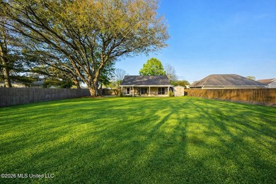 Beautifully updated 3 bedroom, 2 bathroom home offering - photo 25