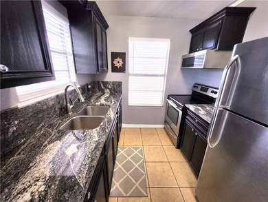 Step into this beautiful updated 2-bedroom, 1-bath home that - photo 6