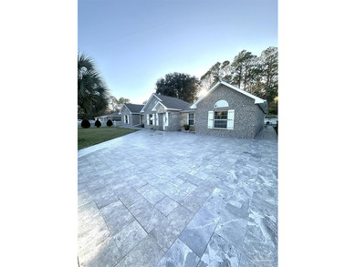 Live the Gulf Coast dream in this stunning 5-bed, 3-bath home - photo 2