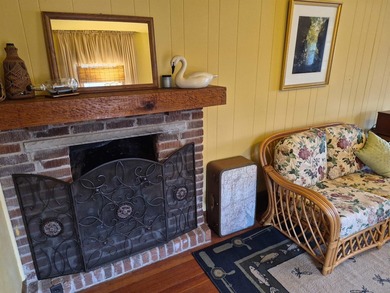 EXPERIENCE THE FEELING OF THE NORTHWOODS JUST OVER THE BORDER IN - photo 11