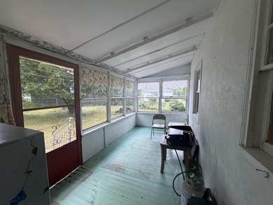 Welcome to this well maintained 3-bedroom, 1 3/4-bath home - photo 12