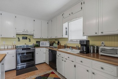 Welcome to 477 Avant Road, where classic Lake Sinclair cottage - photo 13