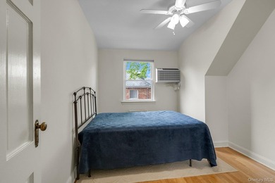Immaculate fully detached brickstone home in the highly - photo 17