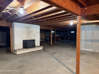 Enjoy waterfront living with this 3-bedroom, 2-bath home - photo 18