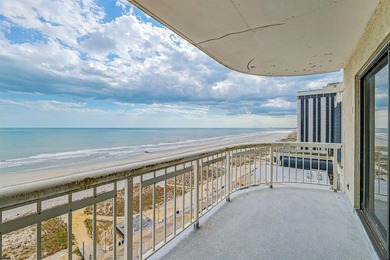 Wake up to the sound of the waves and endless ocean views from - photo 18