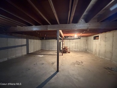 Enjoy waterfront living with this 3-bedroom, 2-bath home - photo 20