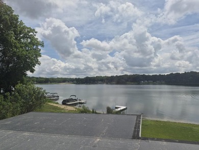 EXPERIENCE THE FEELING OF THE NORTHWOODS JUST OVER THE BORDER IN - photo 20