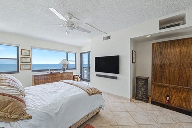 Wake up to the sound of the waves and endless ocean views from - photo 20