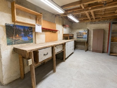 Welcome to this well maintained 3-bedroom, 1 3/4-bath home - photo 24