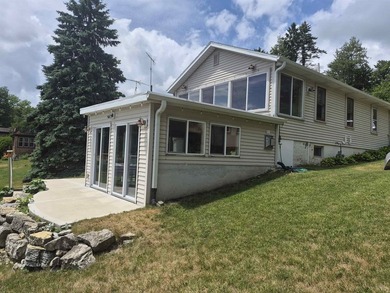 EXPERIENCE THE FEELING OF THE NORTHWOODS JUST OVER THE BORDER IN - photo 46