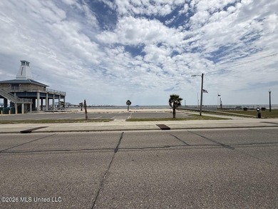 REDUCED! Beach front lot with beautiful view of the Gulf of - photo 2