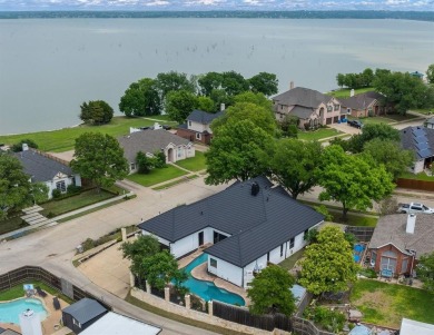 Lake Ray Hubbard Home For Sale in Rowlett Texas