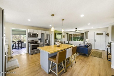 MAKE AN OFFER! Exceptional Douglas Lake Waterfront Retreat on 2 - photo 12