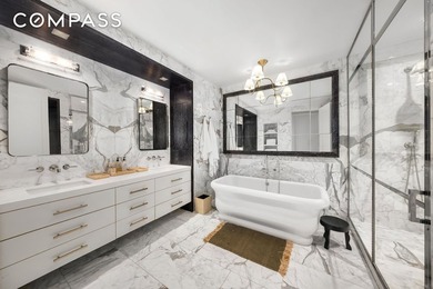 A Sophisticated SoHo Loft with Iconic Views This brilliantly - photo 15