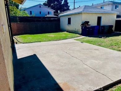 Welcome to this charming 4-bedroom, 2-bathroom Long Beach home - photo 18
