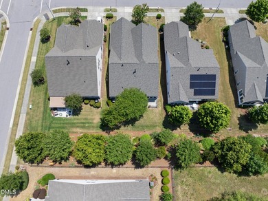 Welcome to easy living in the highly sought-after Carolina - photo 3