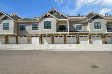 $10,000 Seller Credit! Experience effortless, ranch-style living - photo 32