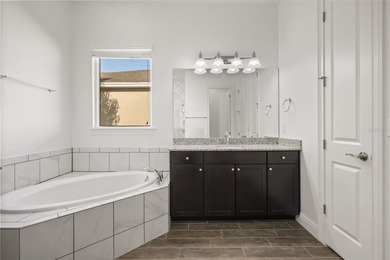 Welcome home to the tranquil and peaceful lifestyle of Victoria - photo 41