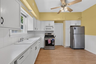 Welcome to this charming 2-bedroom, 1-bath Cape Cod in the - photo 8