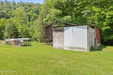 Exquisite Country Estate on 34.5 Acres. Escape to the - photo 38
