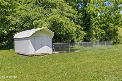 Exquisite Country Estate on 34.5 Acres. Escape to the - photo 39