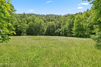 Exquisite Country Estate on 34.5 Acres. Escape to the - photo 43