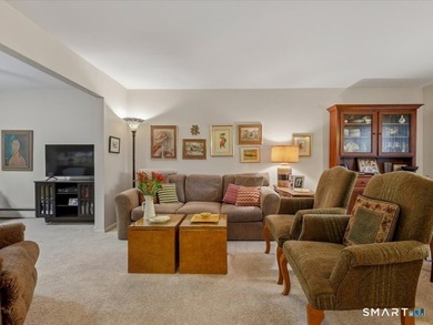 Welcome to easy living in Bridgeport's desirable North End! - photo 5