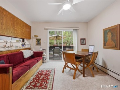 Welcome to easy living in Bridgeport's desirable North End! - photo 9