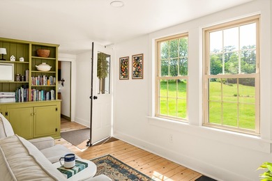 Welcome to The Farmhouse on Crawford, a beautifully renovated - photo 15