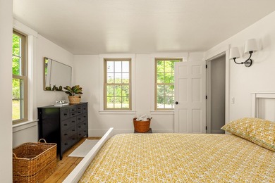 Welcome to The Farmhouse on Crawford, a beautifully renovated - photo 21
